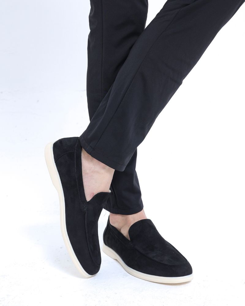 The Avalon Black
