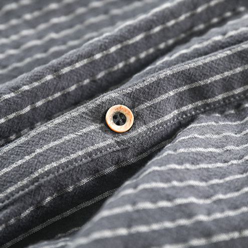 Camisa de raya diplomática de Lee Harper