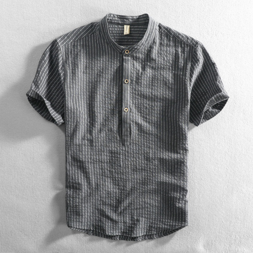 Camisa de raya diplomática de Lee Harper